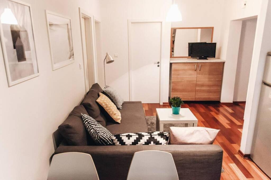 Cosy Apartment In A Quiet Neighborhood ซาดาร์ ภายนอก รูปภาพ
